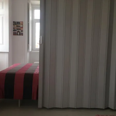 Апартаменты Cantinho Lusitano No Bairro Alto Лиссабон