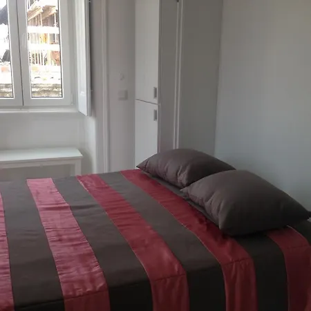 Cantinho Lusitano No Bairro Alto Apartamento *