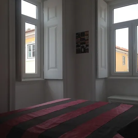 Cantinho Lusitano No Bairro Alto * Лиссабон